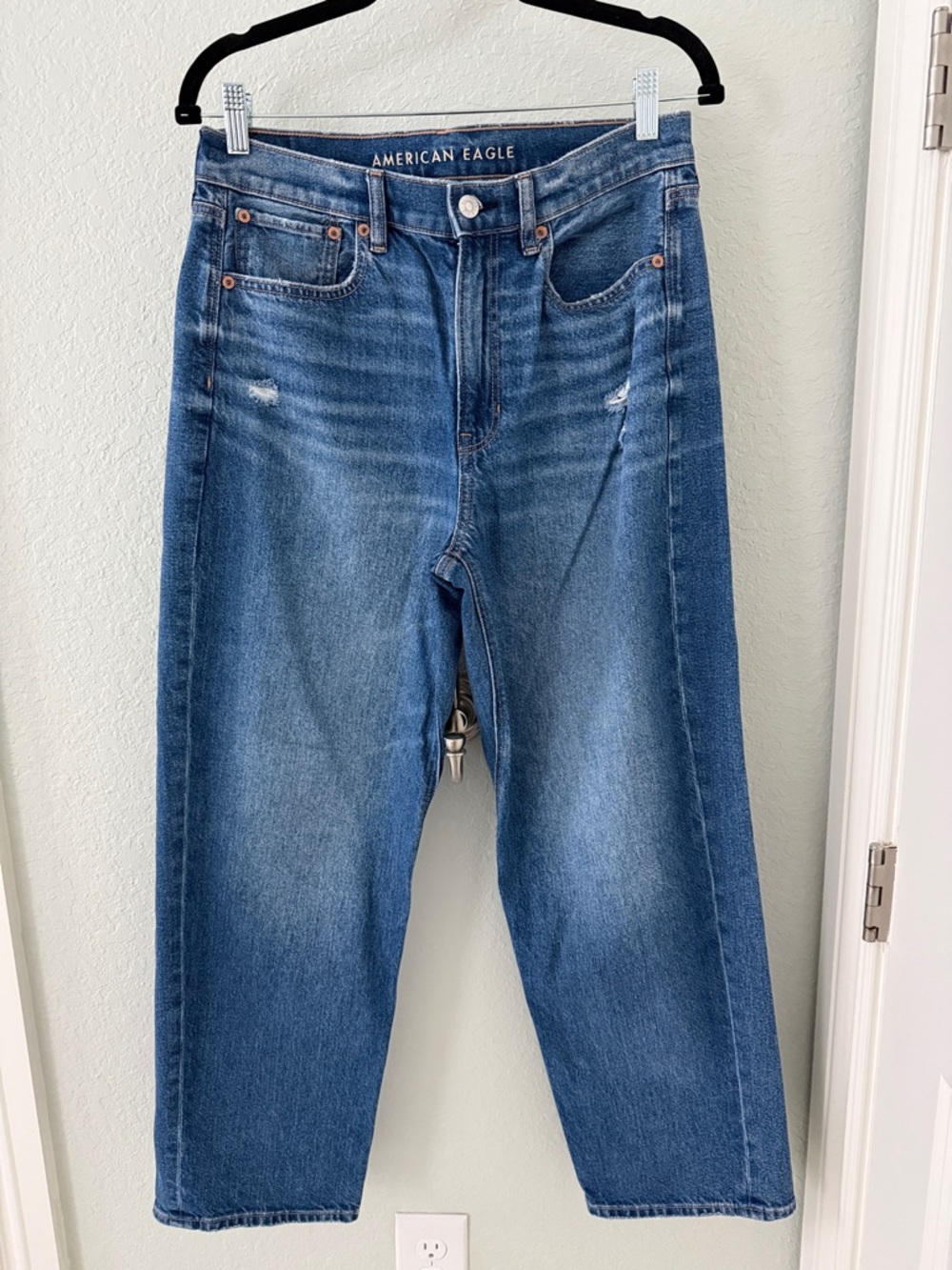 American Eagle Medium Blue Straight Jeans